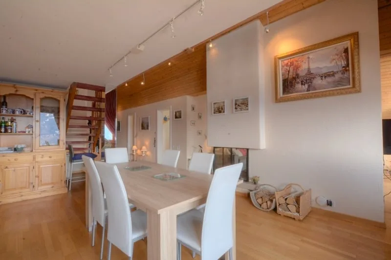 Magnifico appartamento di 5 locali in duplex nel centro del villaggio