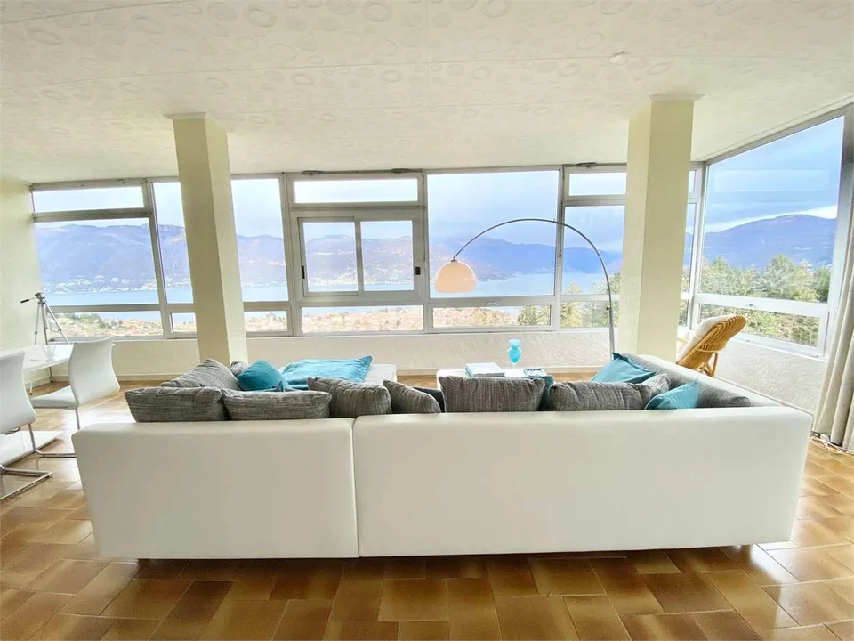 Appartement au dernier étage près du village avec piscine, court de tennis