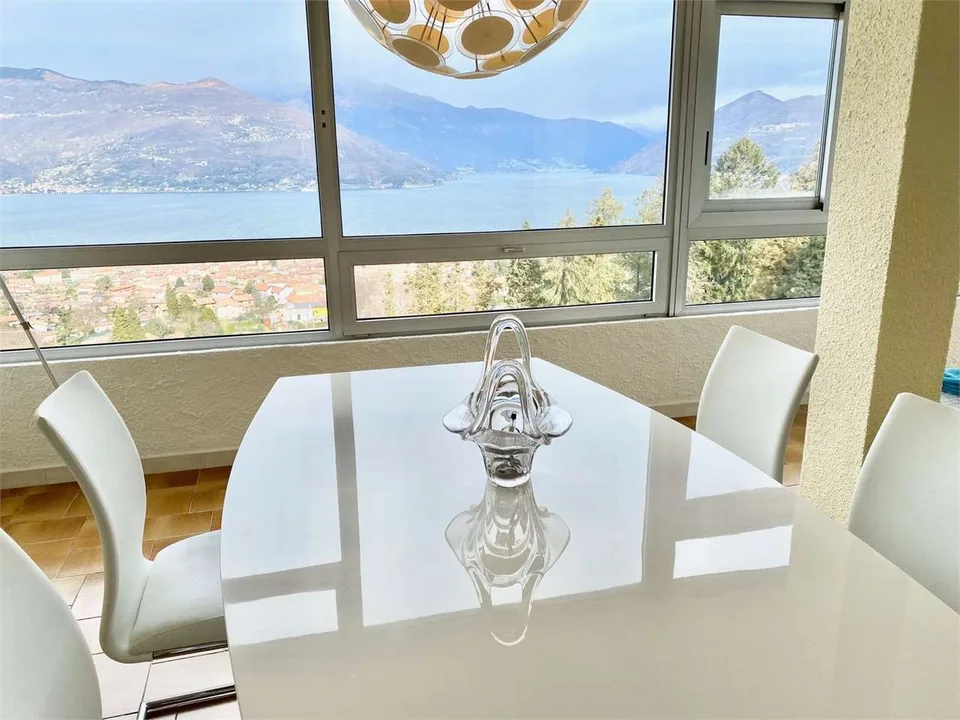 Appartement au dernier étage près du village avec piscine, court de tennis – photo 9 sur 13