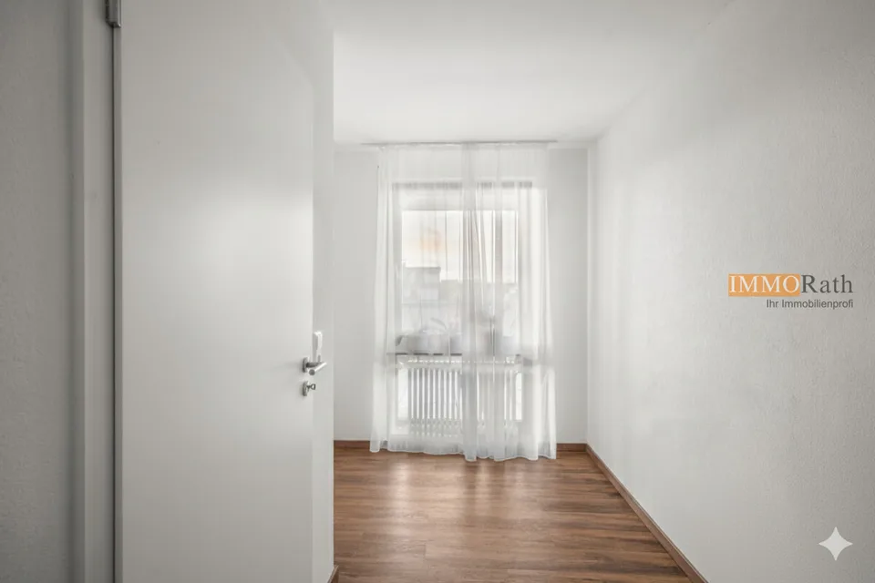 IMMORath.de - Sanierte Penthousewohnung mit Kamin und Dachterrasse