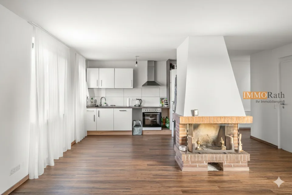 IMMORath.de - Sanierte Penthousewohnung mit Kamin und Dachterrasse