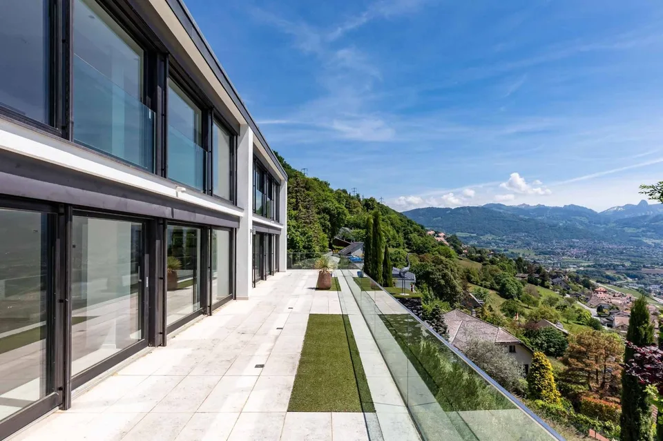 Eigenschaft mit Pool und Panoramablick – Foto 42 von 57
