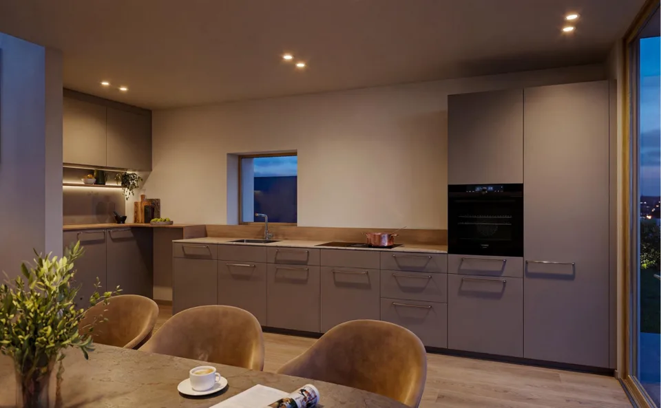 Vivere con qualità all'aperto, la tua casa come uno spazio di vita esteso (Casa C)