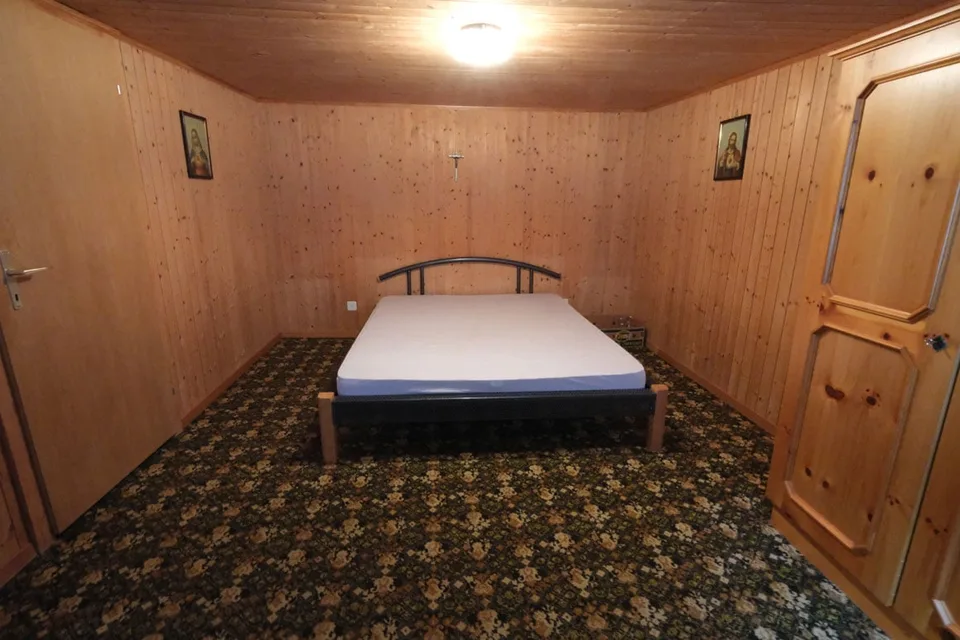 La grande casa residenziale con stalla a Schluein vicino a Ilanz/Glion – foto 9 di 11