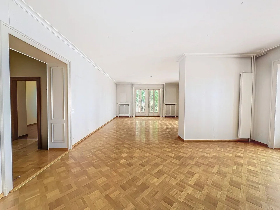 Meraviglioso appartamento di 5.5 locali, a piedi nell'acqua! Raffinata residenza!