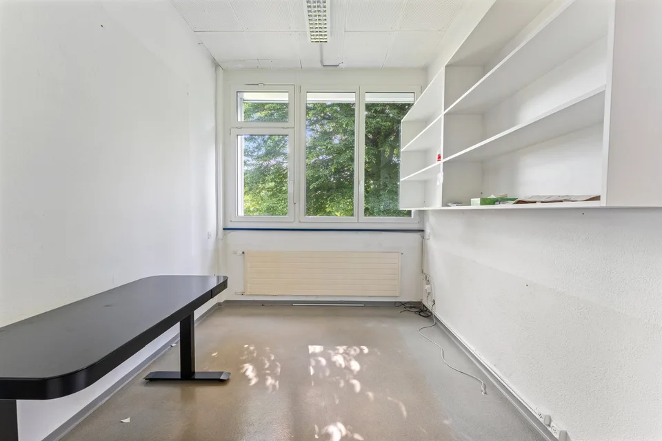 Vielseitige Gewerbeimmobilie mit Einliegerwohnung in Bettlach zu verkaufen