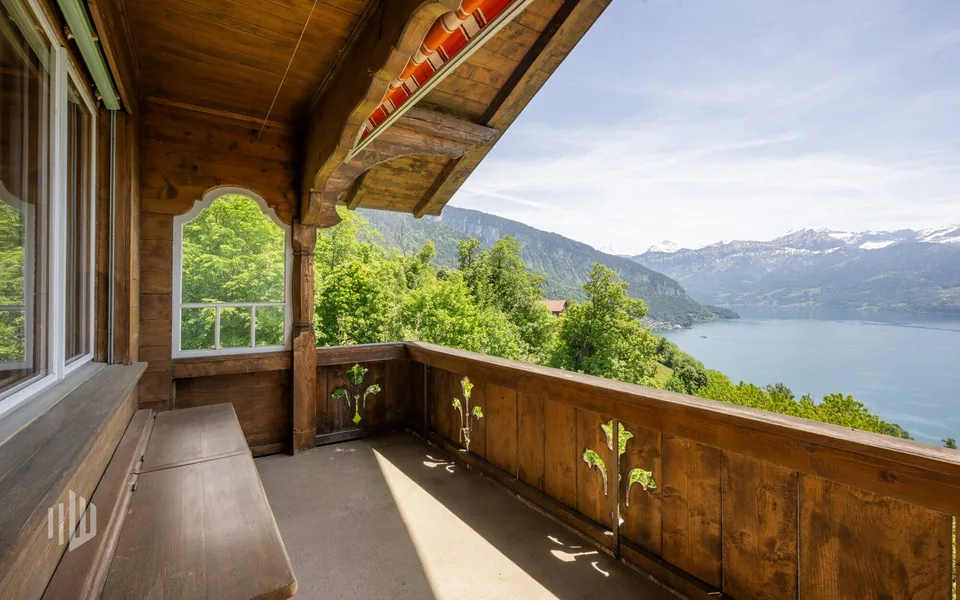 ImmoWyss - 2-Familien-Chalet mit unendlich schöner See- und Bergsicht – Foto 7 von 13