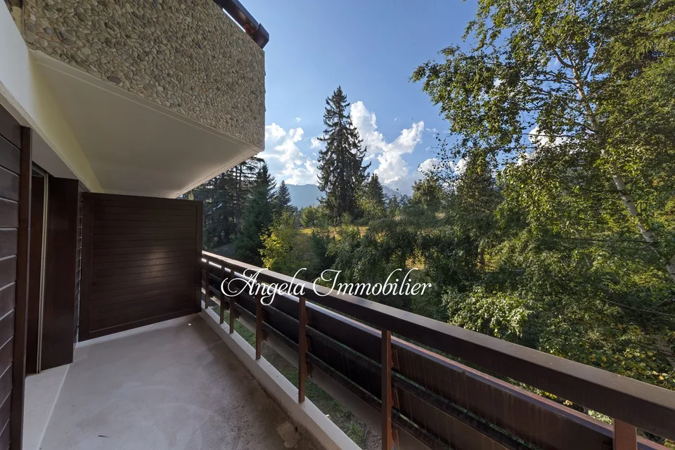 Ufer des Golfplatzes, charmante 2-Zimmer-Wohnung mit Sonne, nur 10 Minuten zu Fuß vom Zentrum entfernt