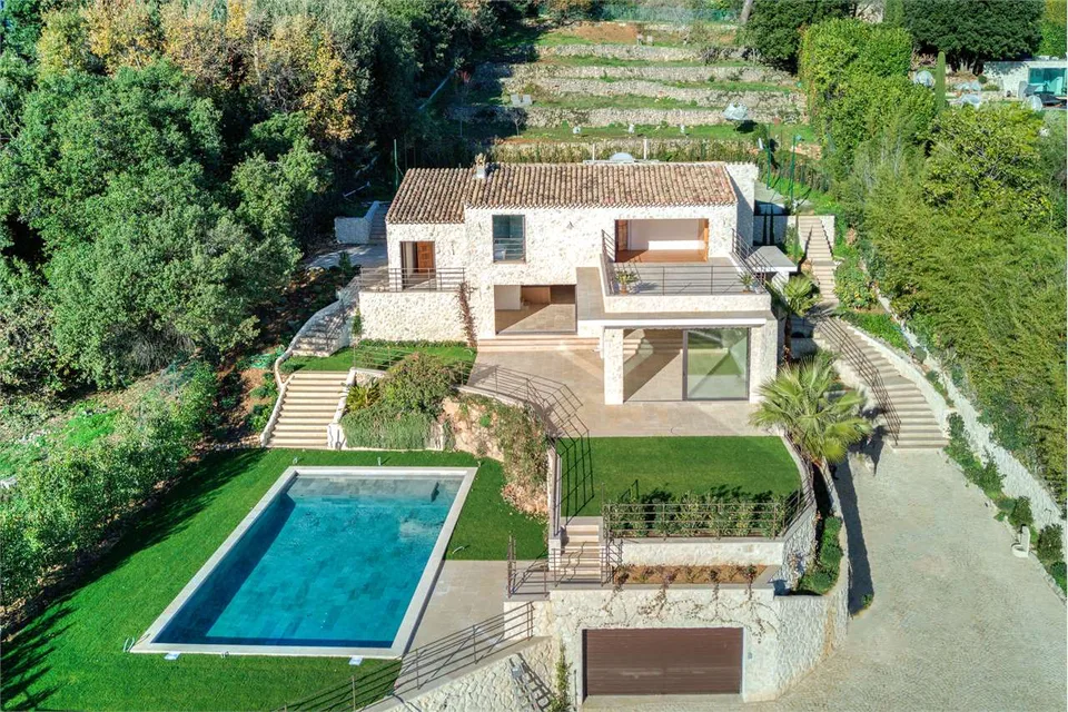 Villa neoprovenzale con magnifica vista sul mare – foto 7 di 13