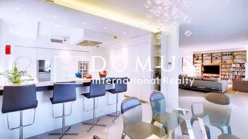 Elegantes Apartment 4,5 in Collina d'Oro
