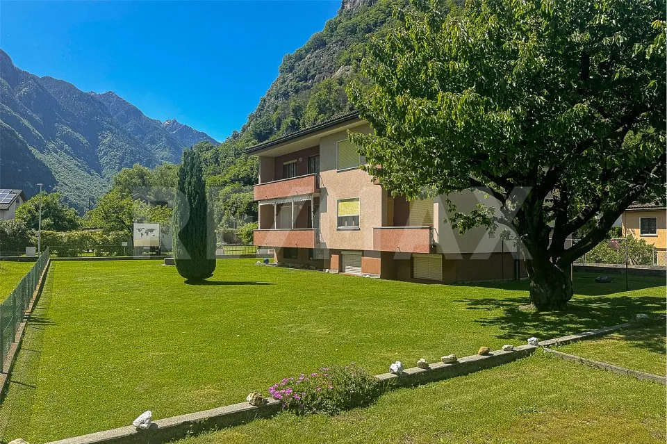 Casa con 3 appartamenti