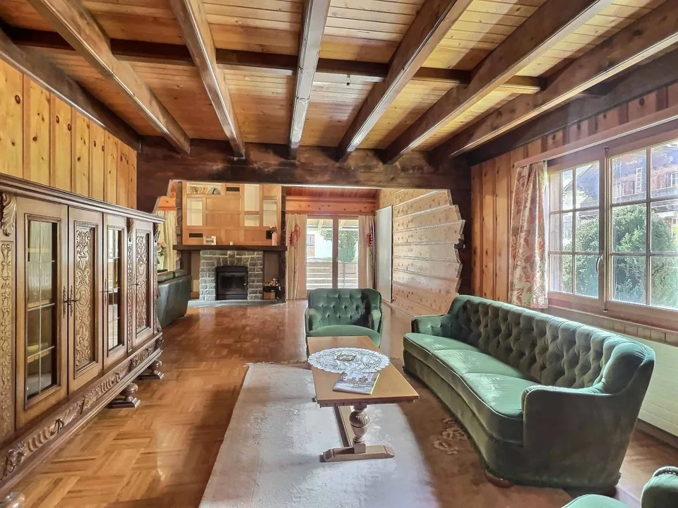 Grande chalet ideale per una famiglia - terreno di 5'044 m2