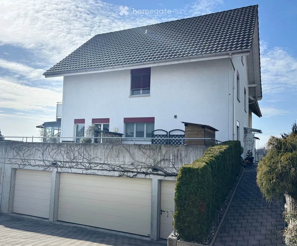 6 ½-Zimmer-Doppeleinfamilienhaus an sonniger, ruhiger Lage