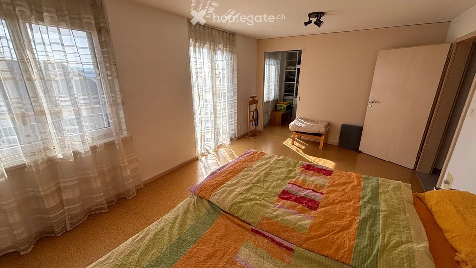 Vivere spaziosamente e tranquillamente – casa unifamiliare 6½ locali con giardino invernale – foto 10 di 23