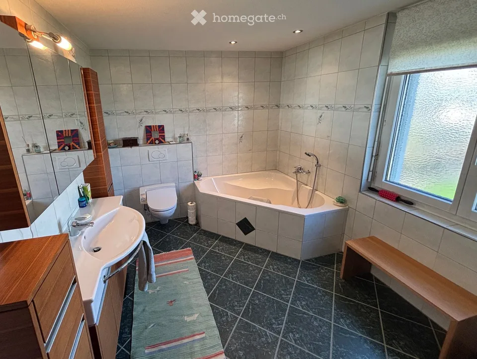 Vivere spaziosamente e tranquillamente – casa unifamiliare 6½ locali con giardino invernale – foto 12 di 23