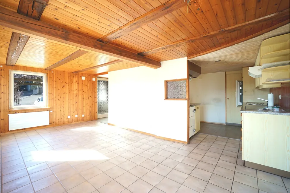 Freistehendes 4.5-Zimmer-Einfamilienhaus an sonniger Lage mit viel Gestaltungsspielraum