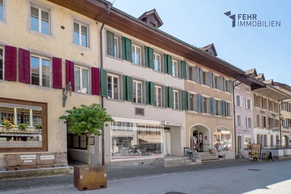 Fehr Immobilien - Zentral gelegene Wohn- und Gewerbeliegenschaft