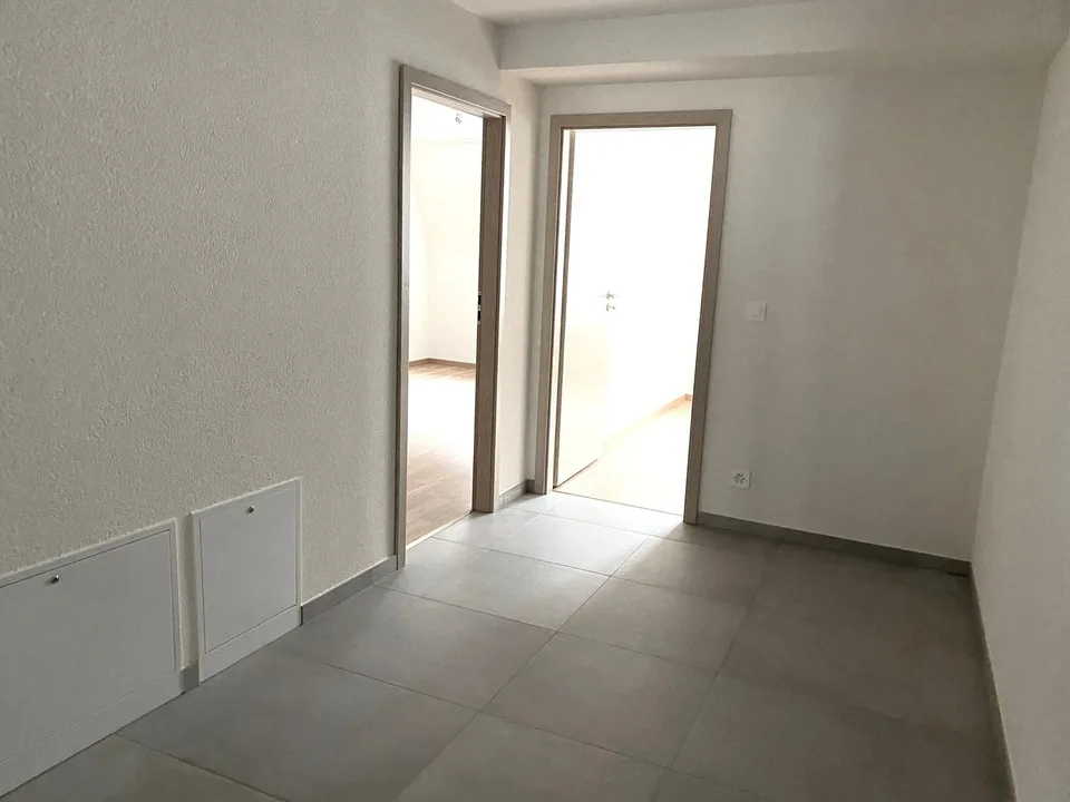 Bello stabile a rendita in perfette condizioni con 12 appartamenti e 1 superficie commerciale affittati – foto 13 di 30
