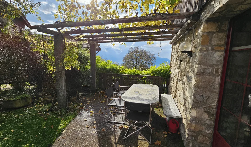 Casa affascinante a Brent con una vista magnifica sul Lago di Ginevra