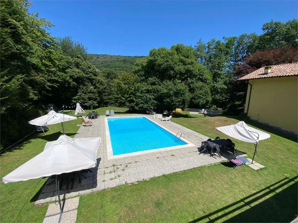 Joli appartement deux pièces avec terrasse, piscine et garage – photo 7 sur 13