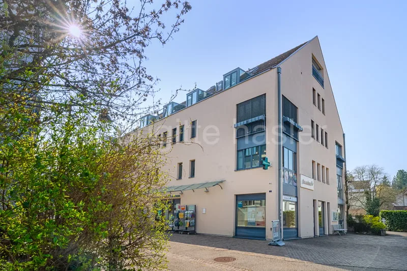 Casa residenziale e commerciale nel cuore di Arlesheim