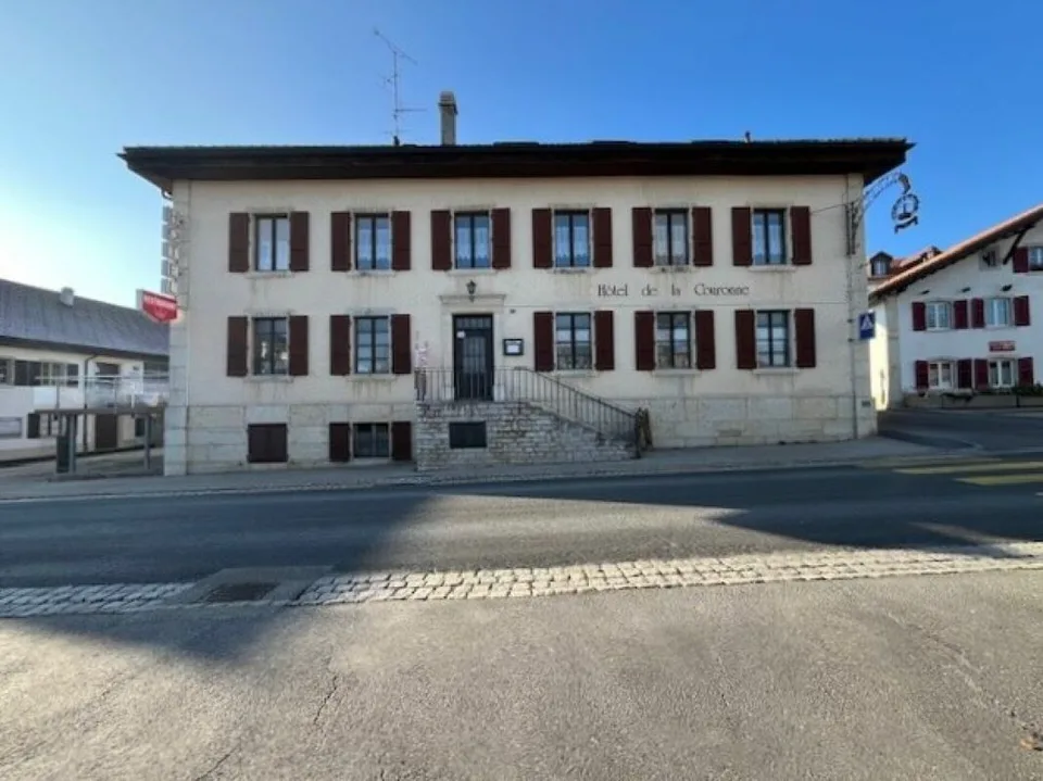 Restaurant / Hotel "La Couronne" in Les Bois JU