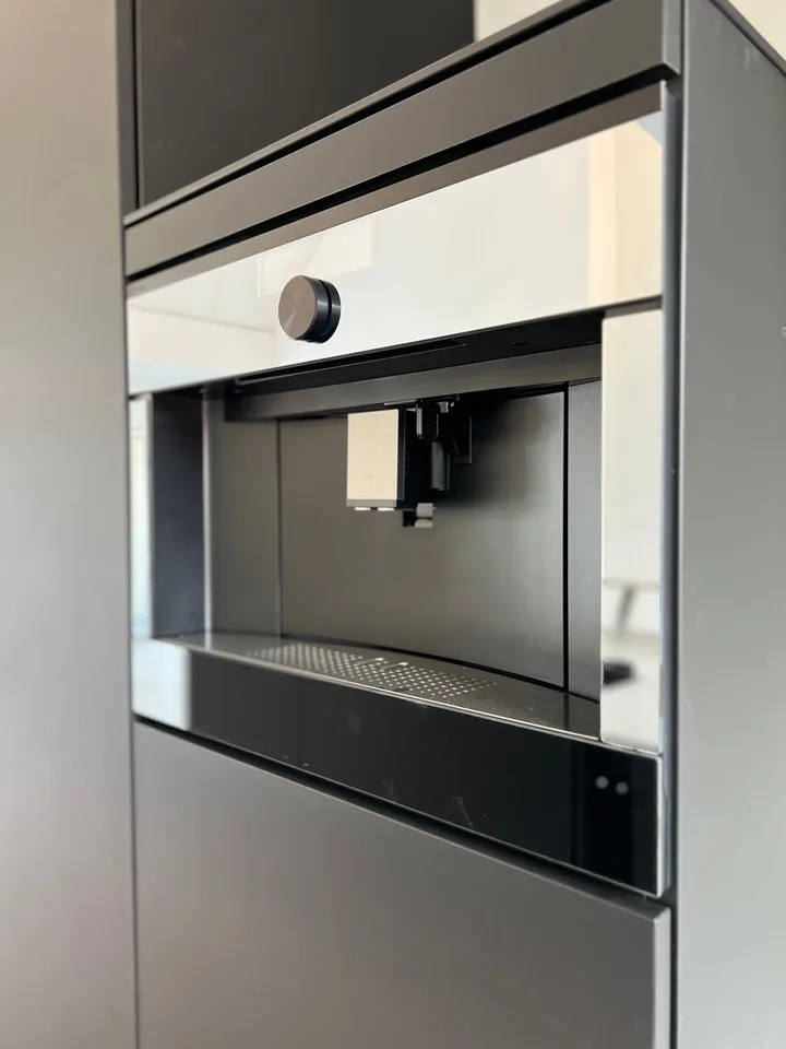 Appartement de toit extravagant avec galerie – photo 7 sur 16