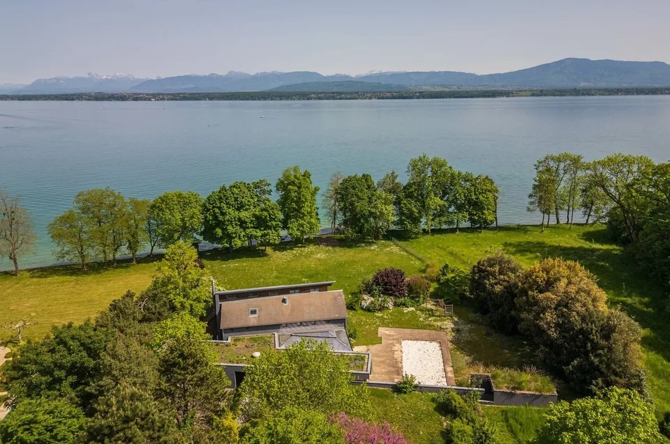 Villa individuelle pied dans l'eau avec projet !