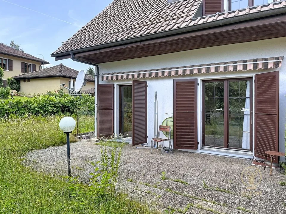 LE MONT-SUR-LAUSANNE - casa a schiera in vendita con giardino e garage-box