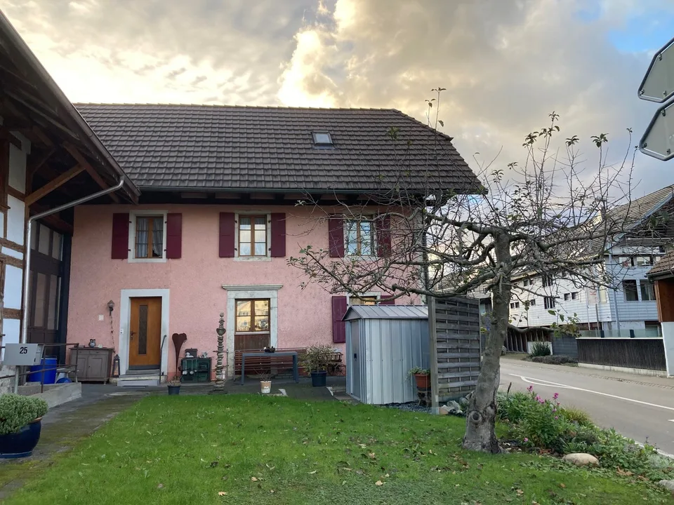 4.5 Zimmer Einfamilienhaus in Büren an der Aare