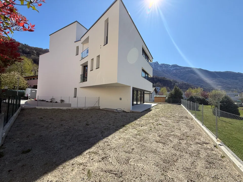 Appartamento moderno con Giardino a Giubiasco – foto 6 di 20