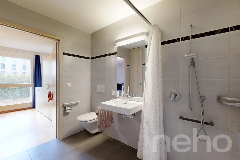 T4 Apartment of 106 m² with mountain view in La Chaux-de-Fonds – photo 14 of 18