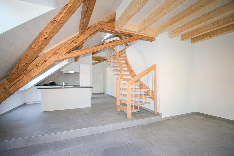Appartamento duplex di 2,5 locali, completamente ristrutturato nel centro di Fleurier