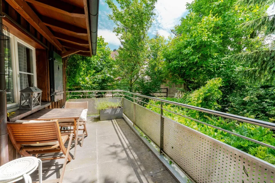 Casa colonica con 4 appartamenti e scuderia su un terreno spazioso in una posizione ideale – foto 12 di 17