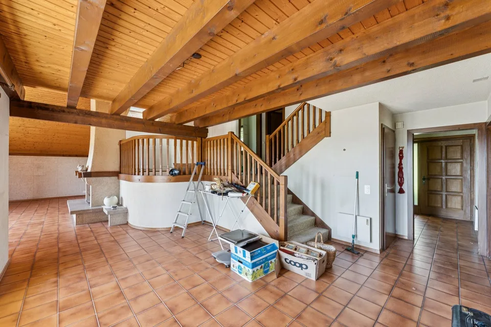 Grande casa indipendente da ristrutturare con vista libera