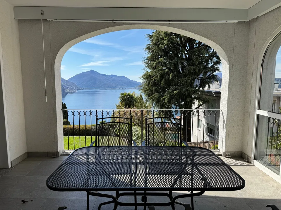 Elegante appartamento 3.5 locali con vista lago a Ruvigliana
