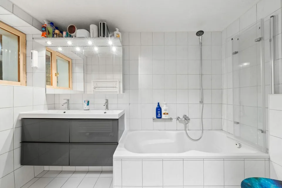 Möchten Sie Wohnungen bauen? Und gleichzeitig in einem renovierten und modernen EFH wohnen? Da sind Sie genau richtig! – Foto 9 von 30