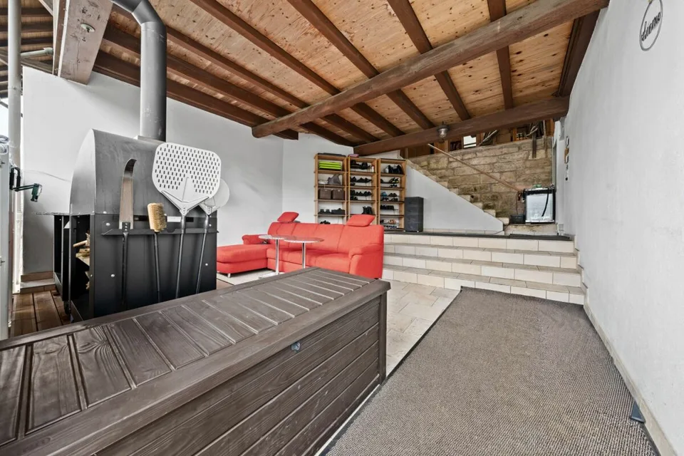 Möchten Sie Wohnungen bauen? Und gleichzeitig in einem renovierten und modernen EFH wohnen? Da sind Sie genau richtig! – Foto 7 von 30