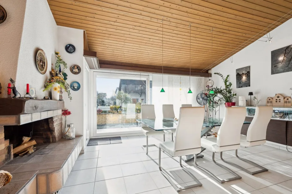 Ein Zuhause mit Charme und grossem Garten