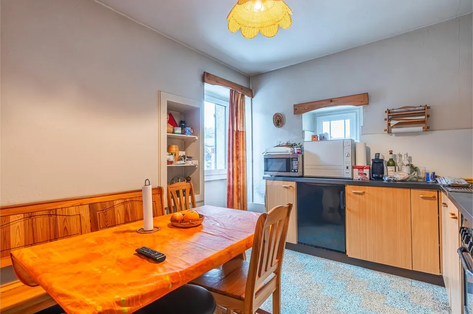 Da ristrutturare! Casa di villaggio con granaio annesso
