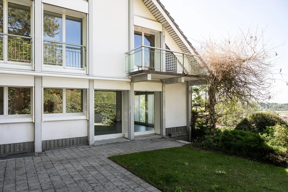 Wohnen am Waldrand – 6.5 Zimmer mit Weitsicht und Ausbaupotenzial