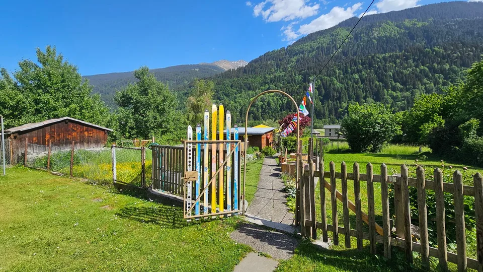Wohnhaus mit Gewerbefläche und Entwicklungspotenzial in Trun – Foto 18 von 20