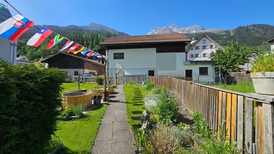 Wohnhaus mit Gewerbefläche und Entwicklungspotenzial in Trun – Foto 20 von 20