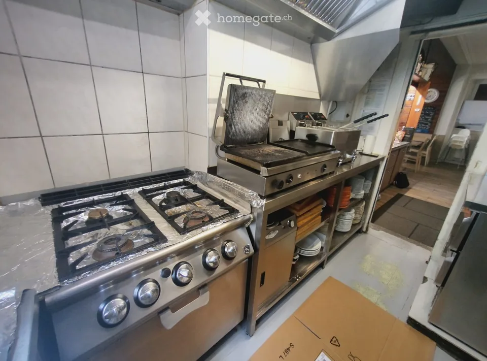 Café-Restaurant à vendre – Opportunité commerciale à La Chaux-de-Fonds