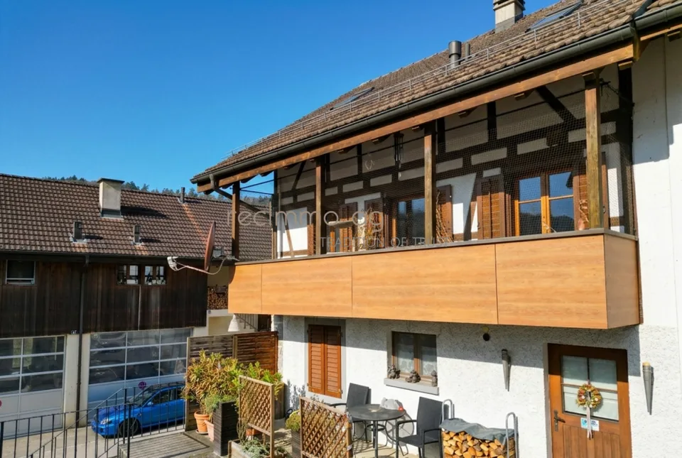 Charmante Doppelhaushälfte mit Fachwerkcharme, Garten & 170 m² Wohnfläche