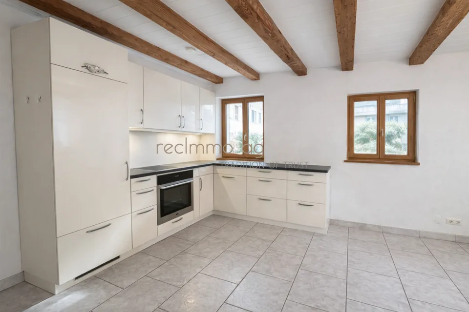 Charmante Doppelhaushälfte mit Fachwerkcharme, Garten & 170 m² Wohnfläche