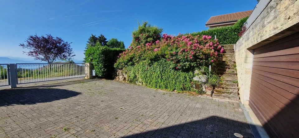 Villa moderne de 7 pièces avec vue exceptionnelle à Arzier-Le Muids