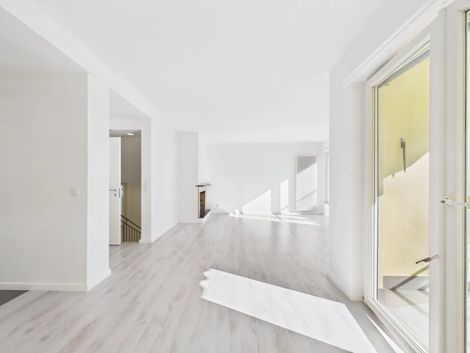PRESTIGIOSA CASA INDIPENDENTE CON VISTA SUL LAGO DI LUGANO - AUCH ALS ZWEITWOHNSITZ VERFÜGBAR
