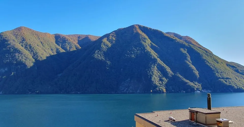 PRESTIGIOSA CASA INDIPENDENTE CON VISTA SUL LAGO DI LUGANO - AUCH ALS ZWEITWOHNSITZ VERFÜGBAR
