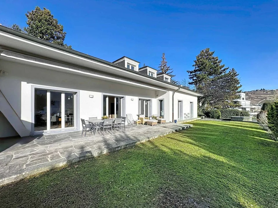 Propriété d'exception avec vue panoramique sur les châteaux | Quartier ultra recherché